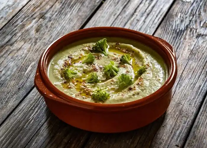 Una zuppa alla crema di broccoli