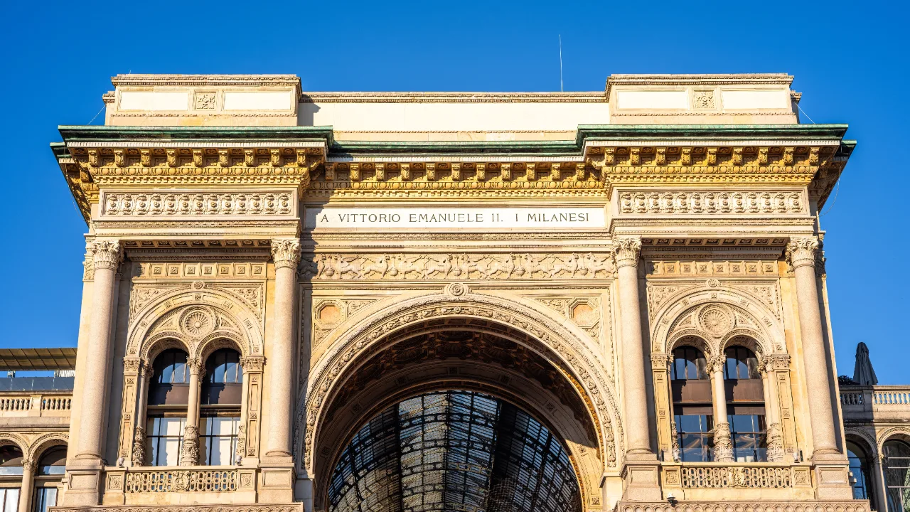 Galleria Vittorio Emanuele II a Milano, sede dello show d'apertura della Fashion Week Milano 2026
