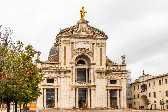 Basilica di Santa Maria degli Angeli ad Assisi, sede della commemorazione del Transito