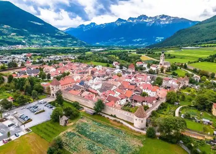 Una veduta di Glorenza in Alto Adige