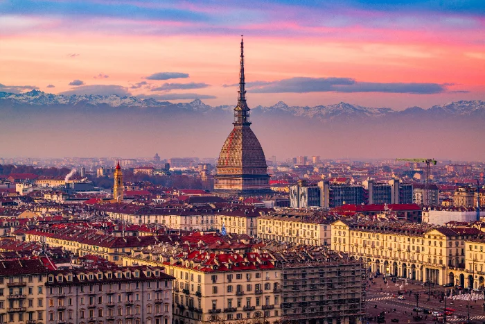 Città da visitare a novembre: Torino al tramonto con la Mole Antonelliana