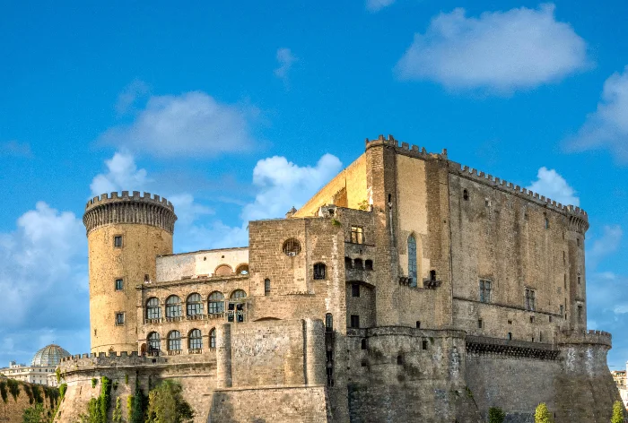 Mostre a Napoli a novembre: il Maschio Angioino, sede della Fondazione Valenzi